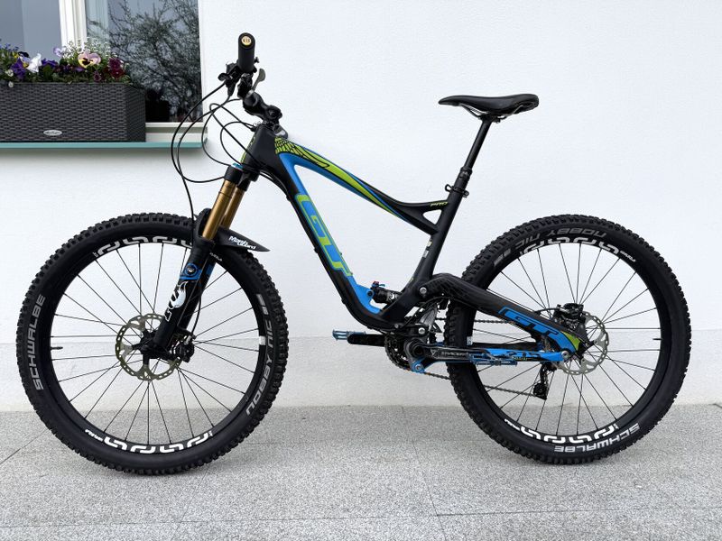 GT Sensor Carbon Pro 15, velikost M, 27.5"