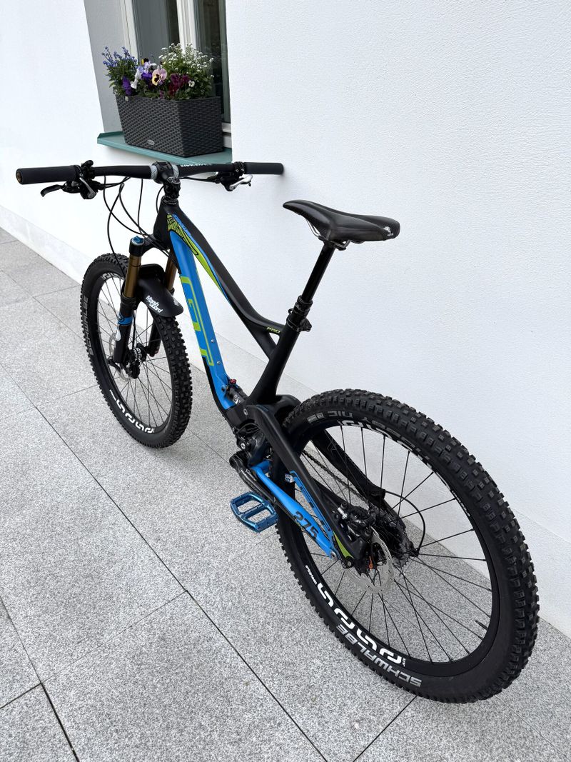 GT Sensor Carbon Pro 15, velikost M, 27.5"