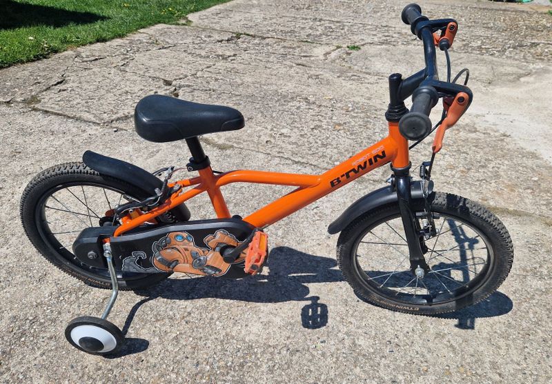 BTWIN 500 Robot 16"