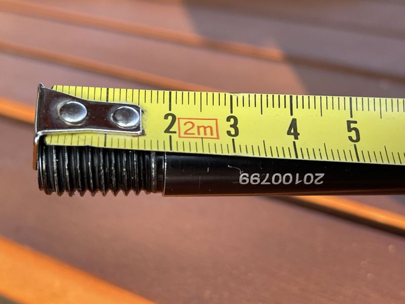 Prodám pevnou osu Thule Maxle (12 x 1.75)