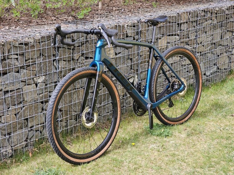 Trek Checkpoint SL7