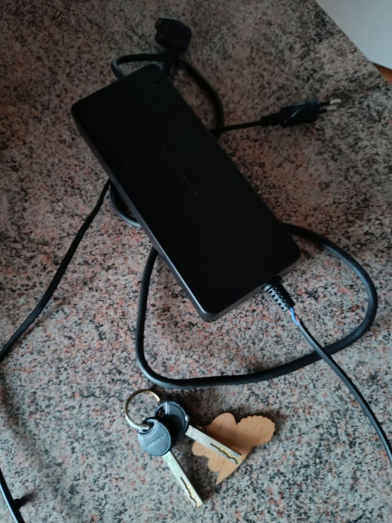 KARBONOVÉ ELEKTROKOLO BMC SPEEDFOX AMP TWO - vel. M