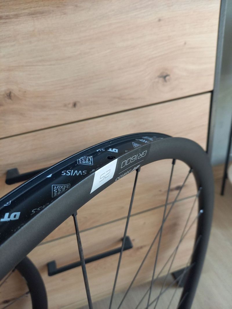 DT Swiss GR1600 spline 25
