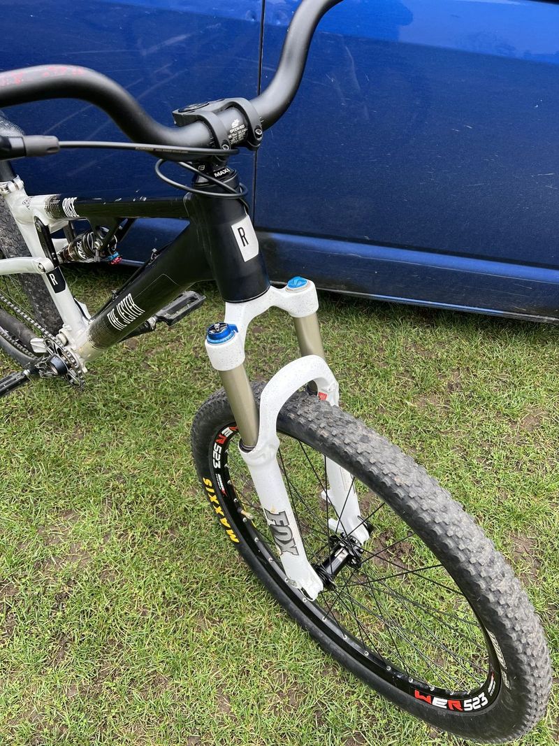 Slopestyle dirt kolo rose the jester 26 fox 32 