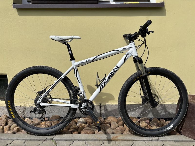 Horské kolo na rámu Axman C2, RS Reba