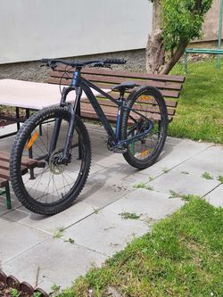 Giant Fathom 2 2022 - Skvělý stav, bežně jeto