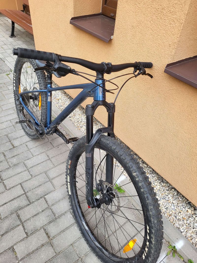 Giant Fathom 2 2022 - Skvělý stav, bežně jeto