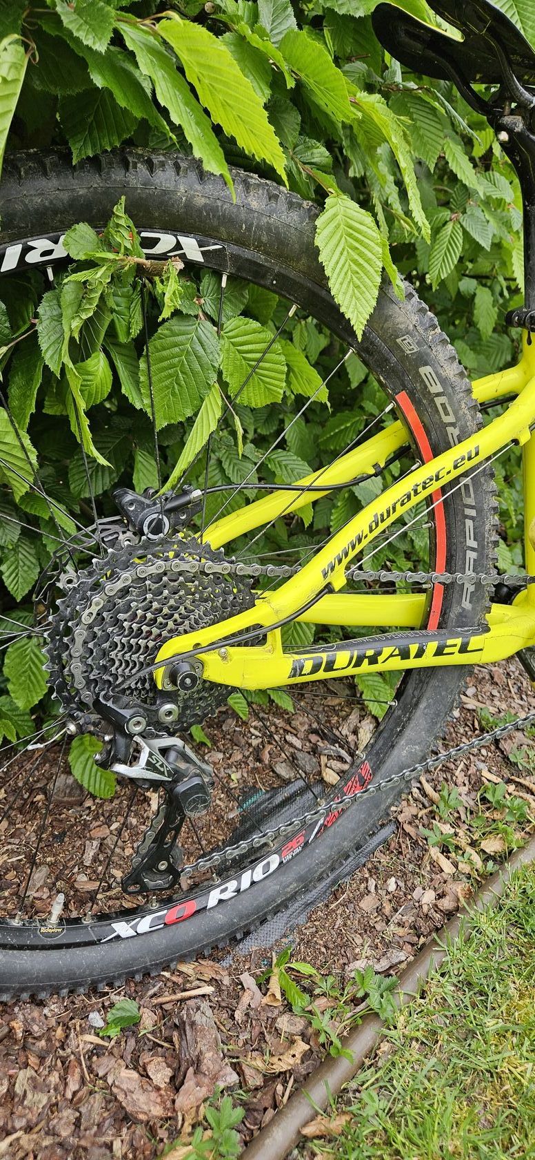 Lehké závodní kolo 9,4kg Duratec 26