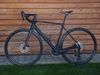 Carbon endurance/cestný kolo 2025, Shimano 105 2x12, M, 8kg