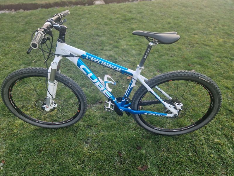 Dětské (dámské) horské kolo Cube LTD Race