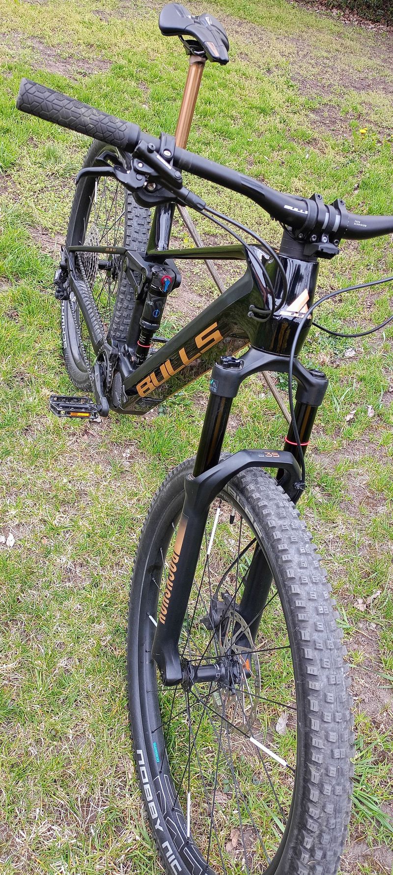 29" elektrokolo BULLS Sonic EVO AM-SL 1 - karbon