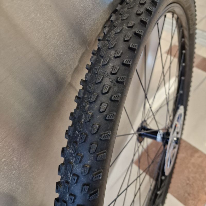 Zapletené MTB kola 29" + kazeta + kotouče + pláště