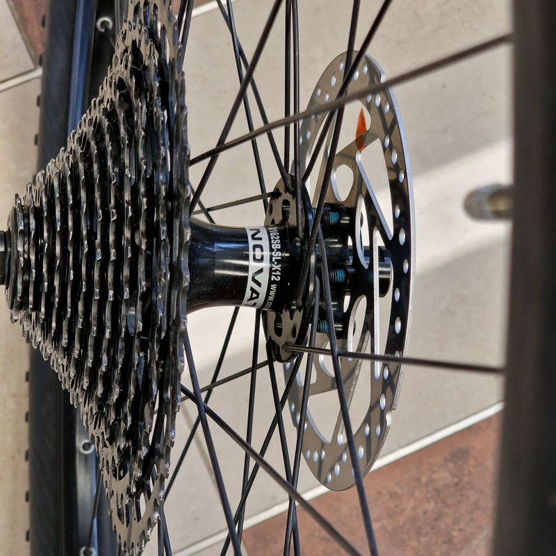 Zapletené MTB kola 29" + kazeta + kotouče + pláště