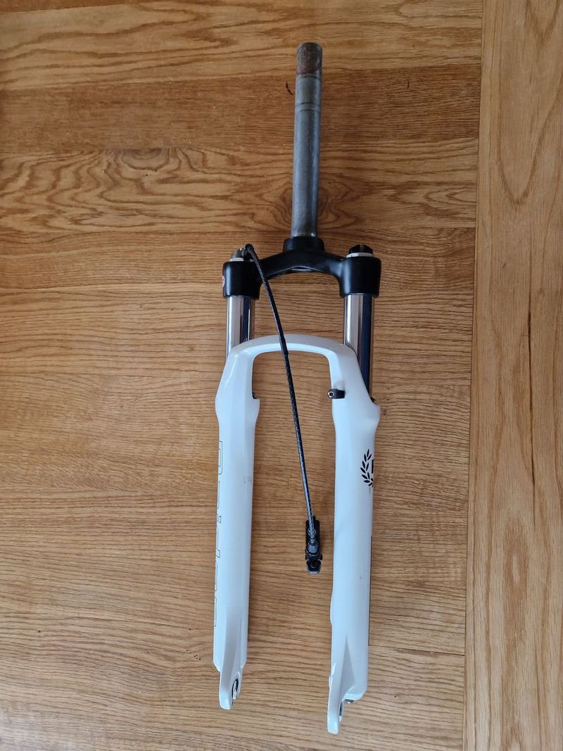 vidlice SR Suntour Raidon