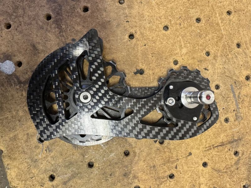 Prodám sadu Shimano 105 R7000