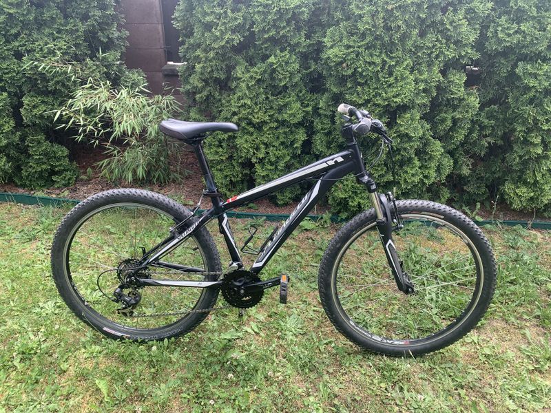 Horské kolo Specialized Hardrock – rám S, kola 26"