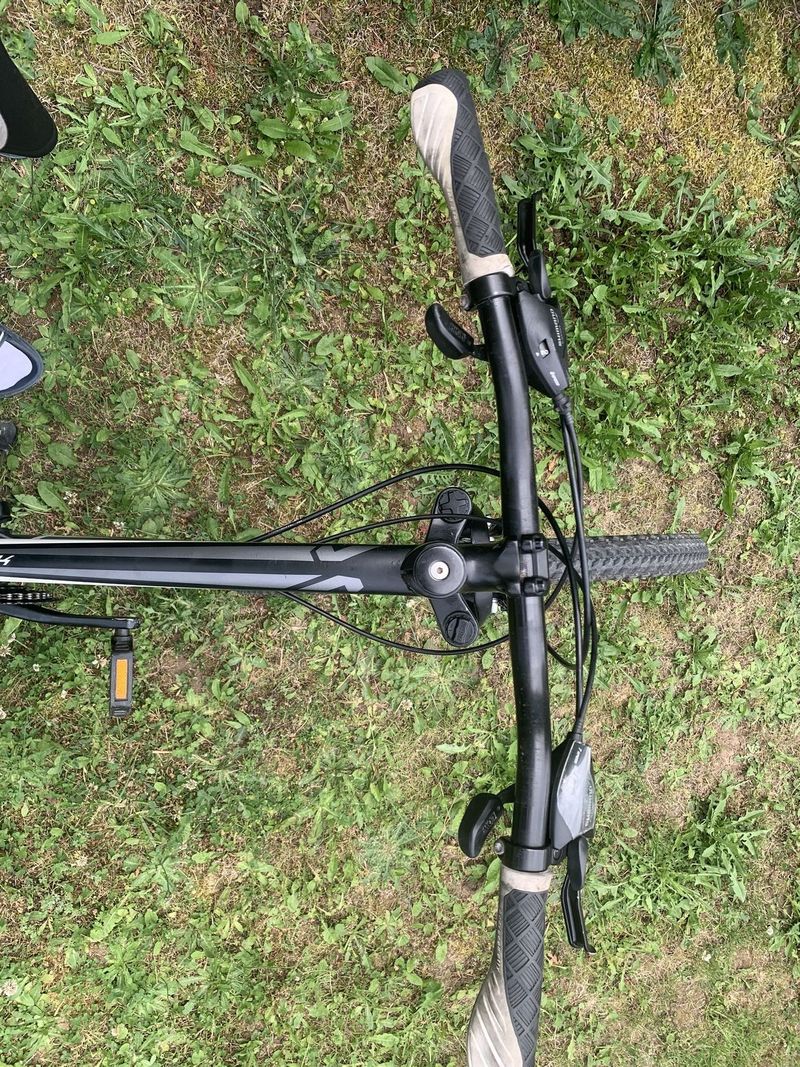 Horské kolo Specialized Hardrock – rám S, kola 26"