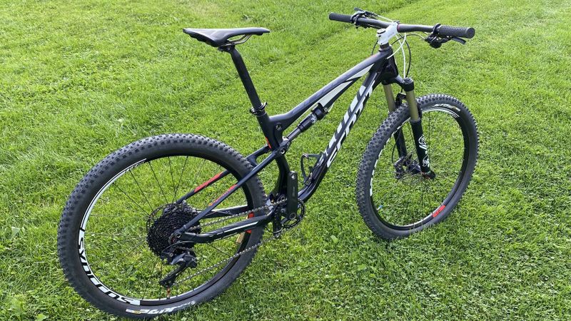 SCOTT SPARK 710, vel. M