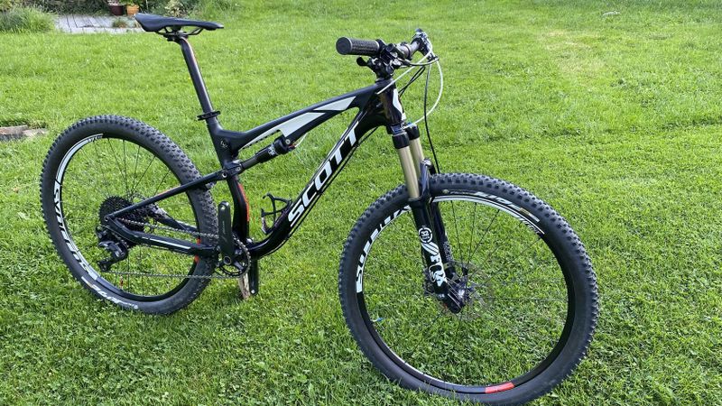 SCOTT SPARK 710, vel. M