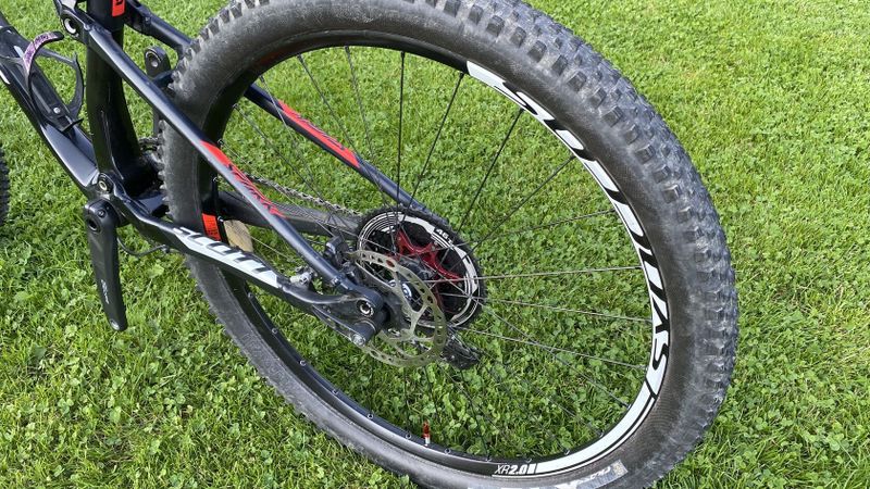 SCOTT SPARK 710, vel. M