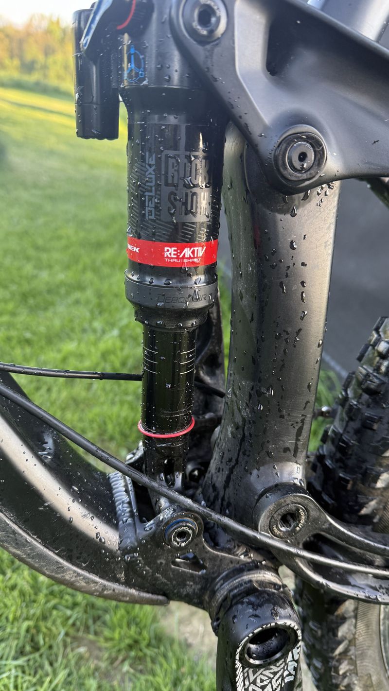 Trek Slash 8