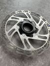 Kompletní 4-pístkové brzdy Shimano MT420