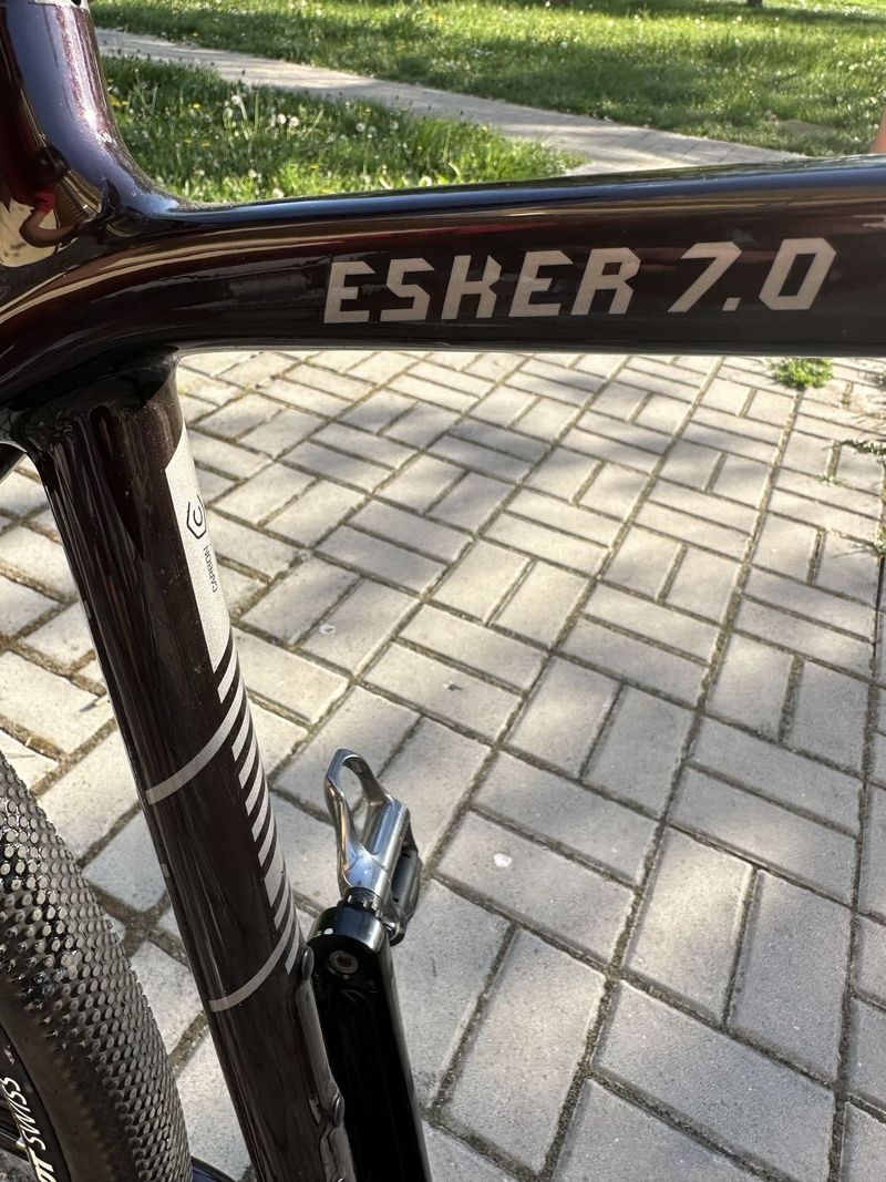 Kross Esker 7.0 černá/fialová
