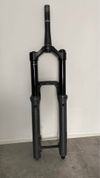 Rockshox zeb ultimate, 180mm, 27.5", charger 3