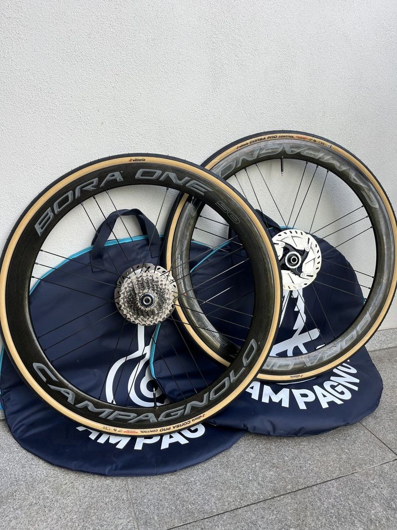 Campagnolo Bora One 50 | Vittoria Corsa Pro 28c | Ultegra R8100
