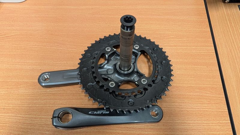 Kliky Shimano Claris, FC-R2000