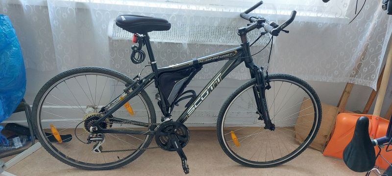Trekové kolo Scott - 19" pánské