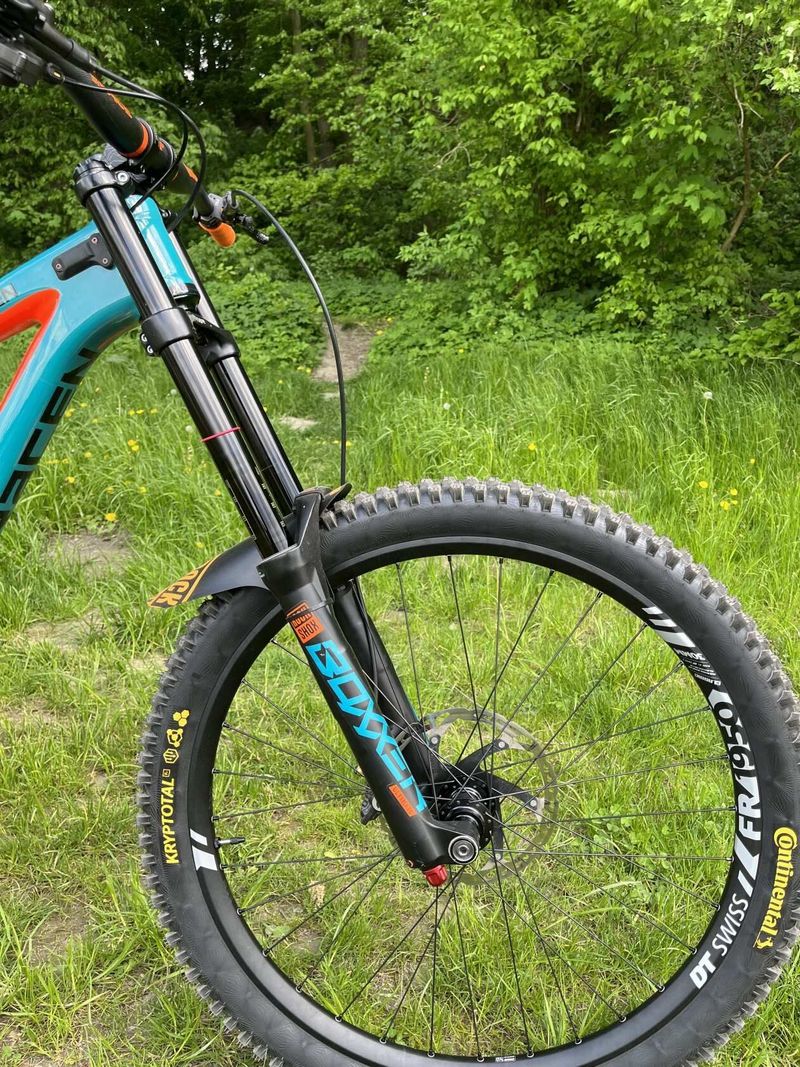 Saracen Myst L Carbon