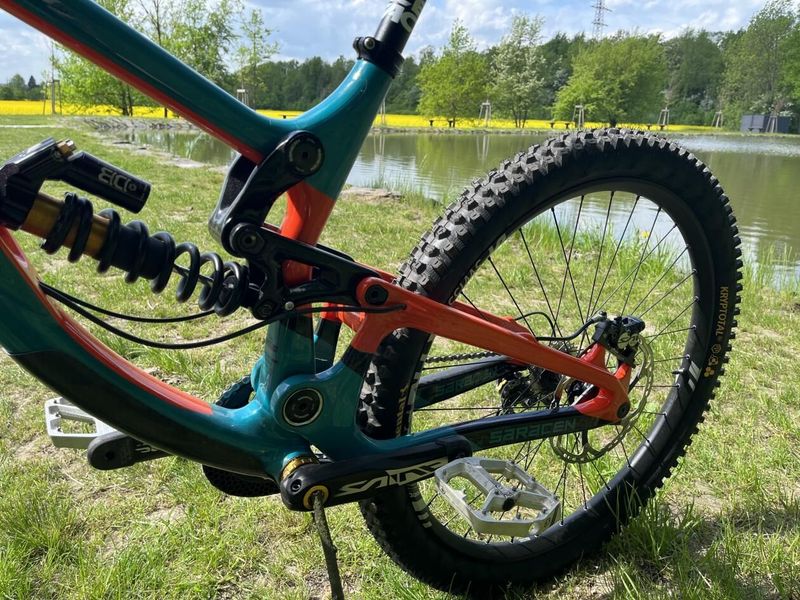 Saracen Myst L Carbon