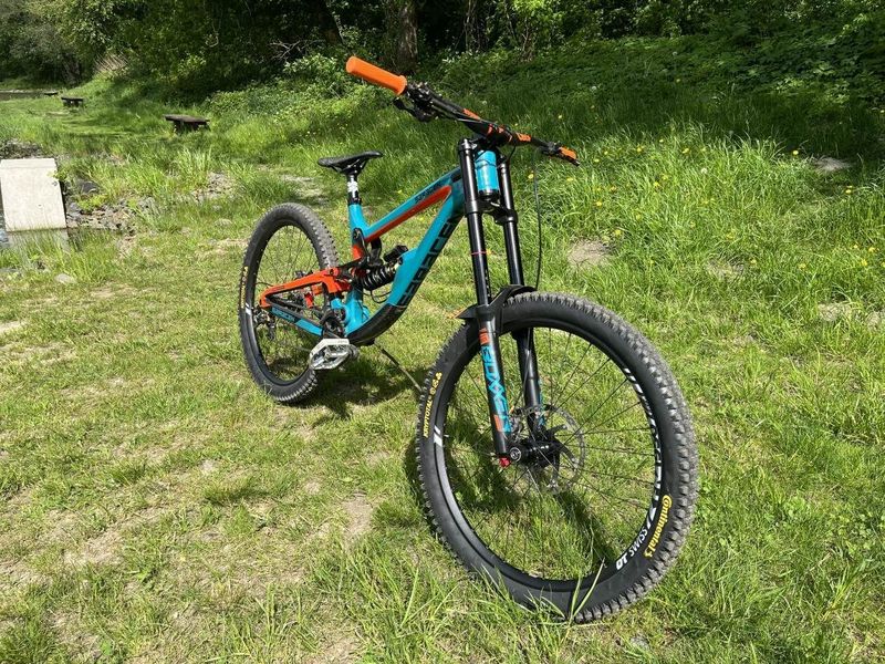 Saracen Myst L Carbon