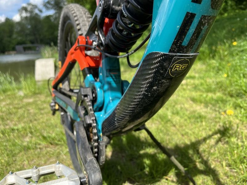 Saracen Myst L Carbon