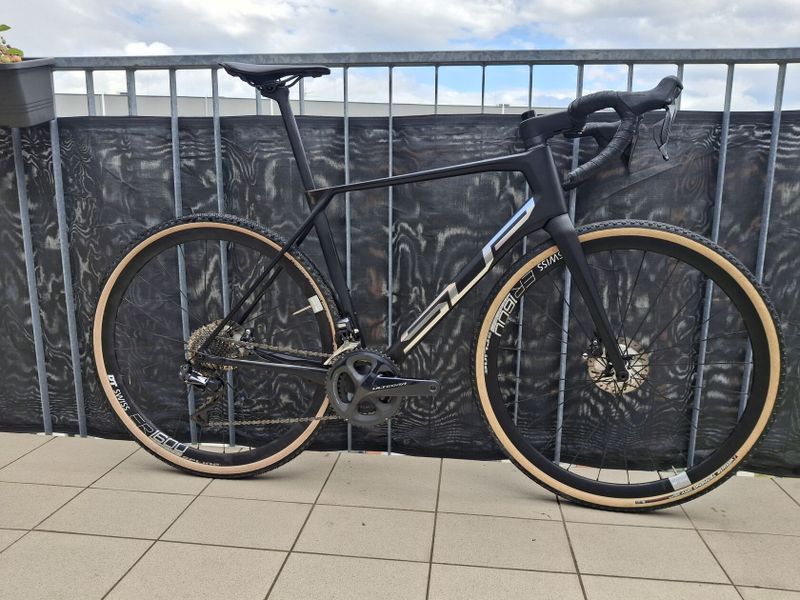 Superior X-Road Team Issue Di2, vel.L