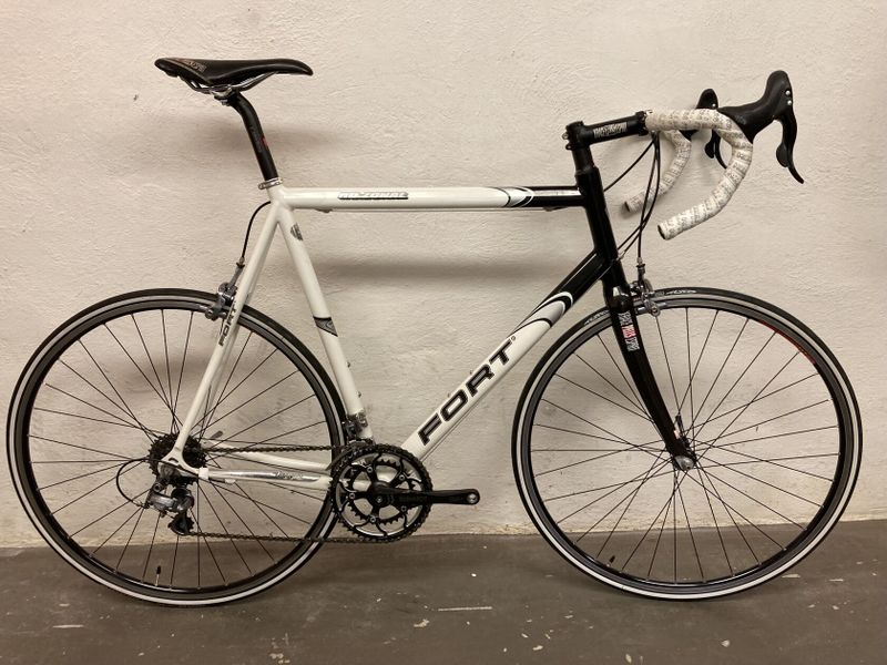 Prodám silniční kolo Fort 62 cm
