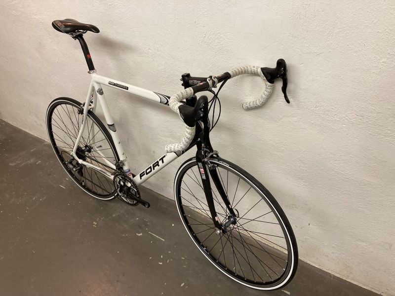Prodám silniční kolo Fort 62 cm