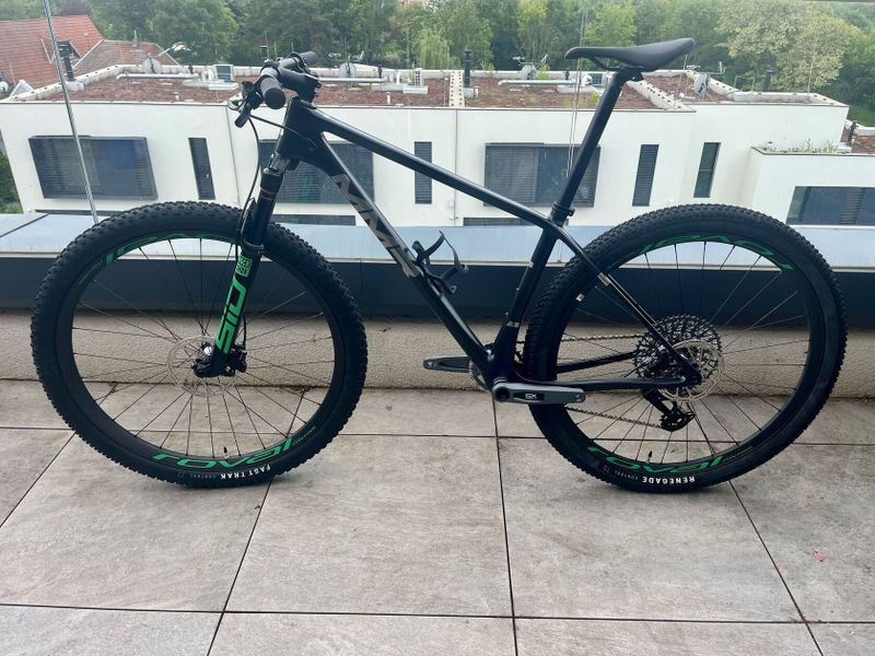 Nove MMR rakish karbon, M (170-180cm), Sram transmission AXS, roval carbon(1450g), Rock shox sid sl