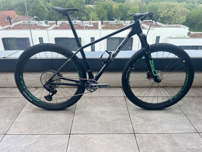 Nove MMR rakish karbon, M (170-180cm), Sram transmission AXS, roval carbon(1450g), Rock shox sid sl
