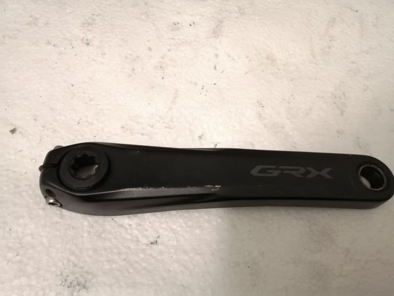 Kliky Shimano GRX FC-RX600 1x11 a převodník 38z Oval Absolute Black