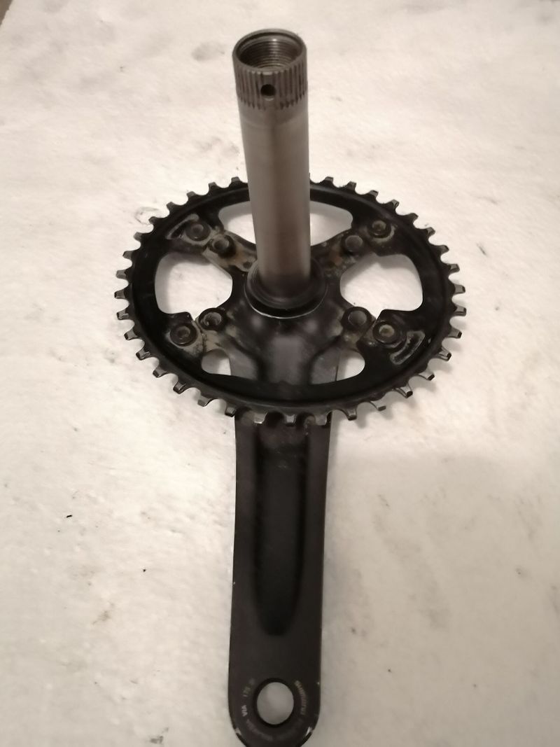 Kliky Shimano GRX FC-RX600 1x11 a převodník 38z Oval Absolute Black