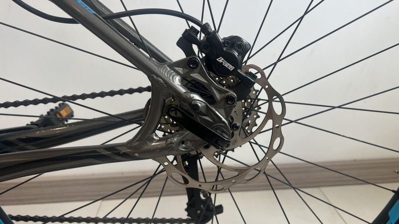 Prodam Specialized Rockhopper Comp Velikost M pro 160-180cm. Kola 29" Kolo je v top stavu.