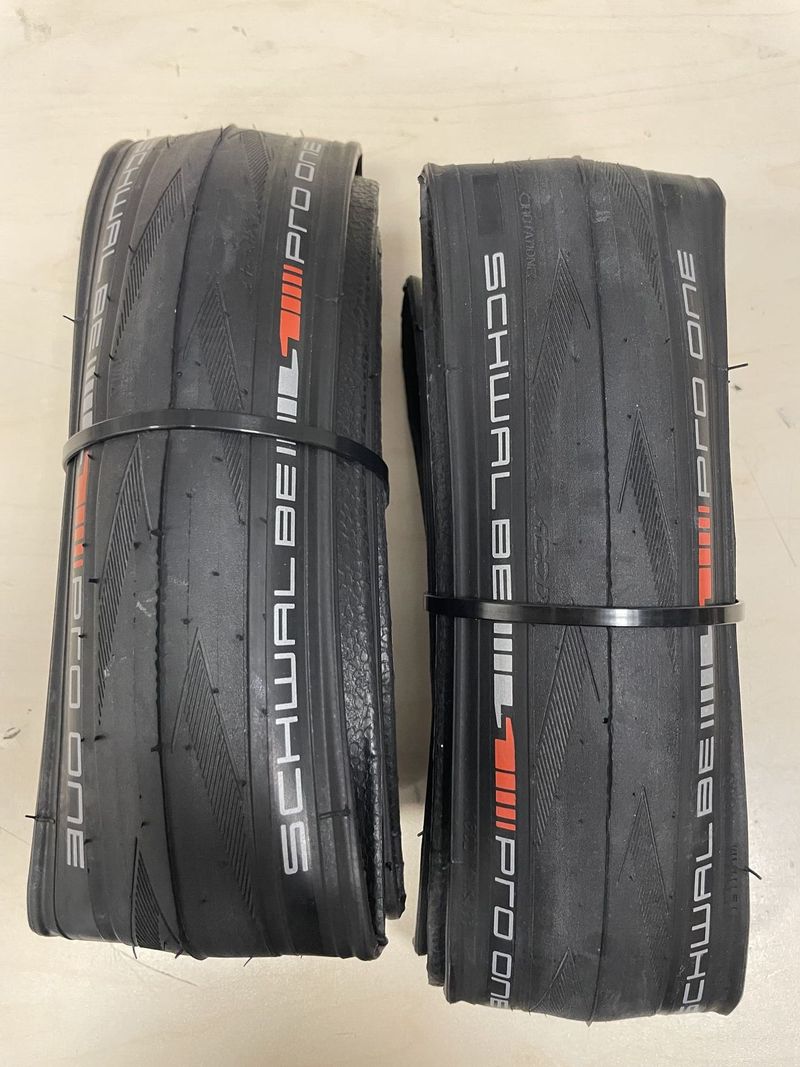 Pláště SCHWALBE Pro ONE 28 | 700 x 30C ADDIX Race EVO V-Guard TLE