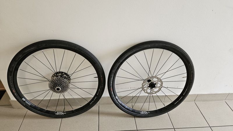 Canyon Grail CF SL7 vel. XS