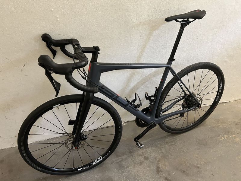 SUPERIOR X-ROAD TEAM COMP (vel.L - 56cm)
