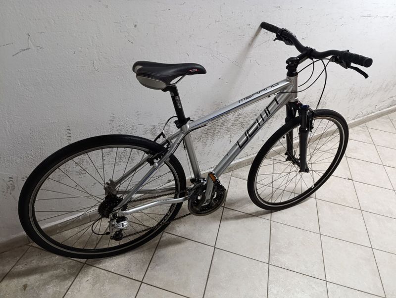 Starší renovované jízdní kolo krosové - trekingové pánské 28" Dema Merano