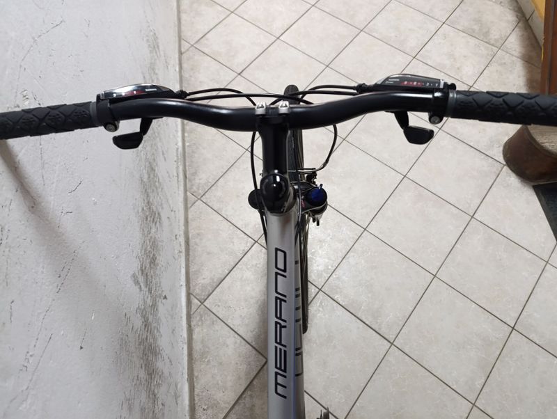 Starší renovované jízdní kolo krosové - trekingové pánské 28" Dema Merano