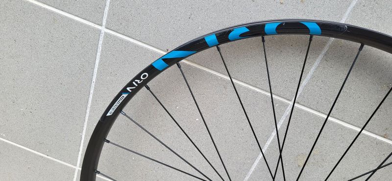 ZAPLETENÁ KOLA 29"