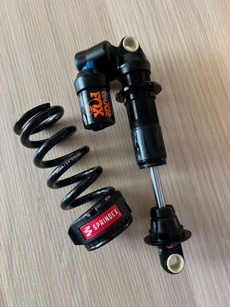  DHX2 FACTORY S LOCKOUTEM 230x62,5mm+ pružina Sprindex540-610 